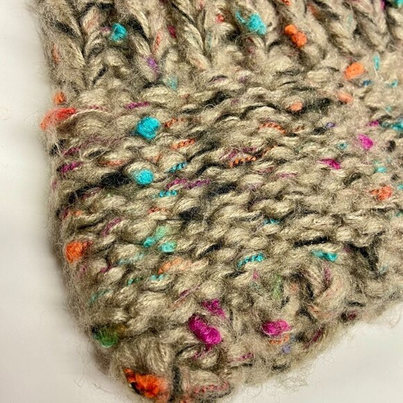 Faux Venzi by Dena Gray Knit Hat with Pom - Picture 3 of 8